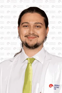 Dr. Umut Can Yener İzmir