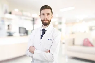 Dr. Salavat Abrarov İzmir